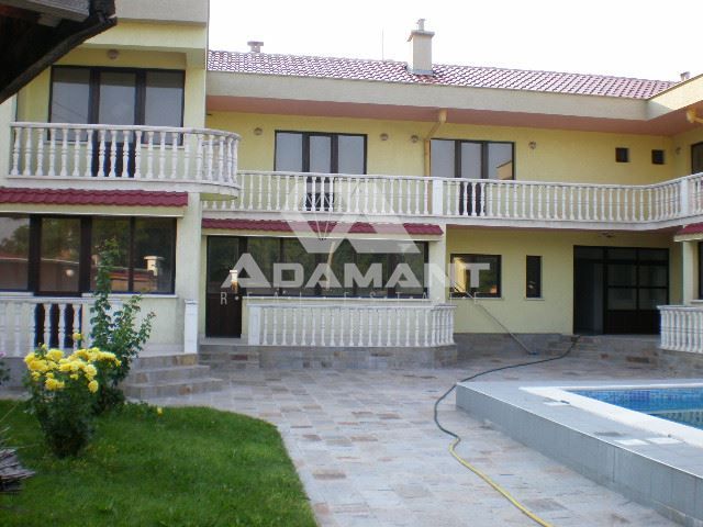 Продава се Къща в София, Връбница 1 - 630 кв.м за 1340 €/кв.м - Снимка #5