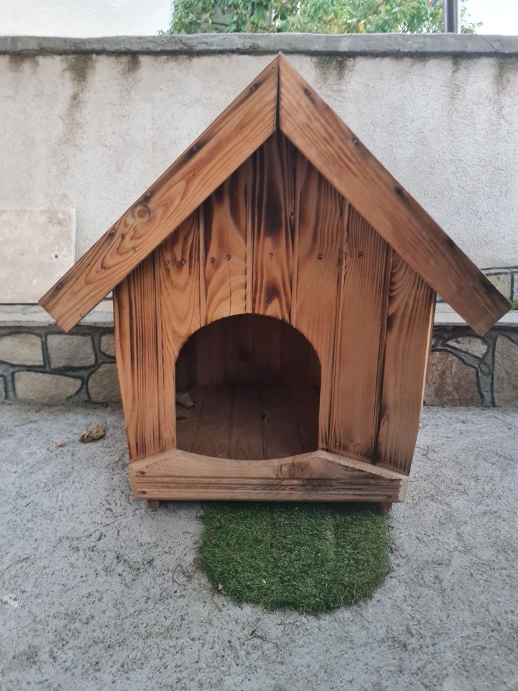 Продавам къщичка за куче
