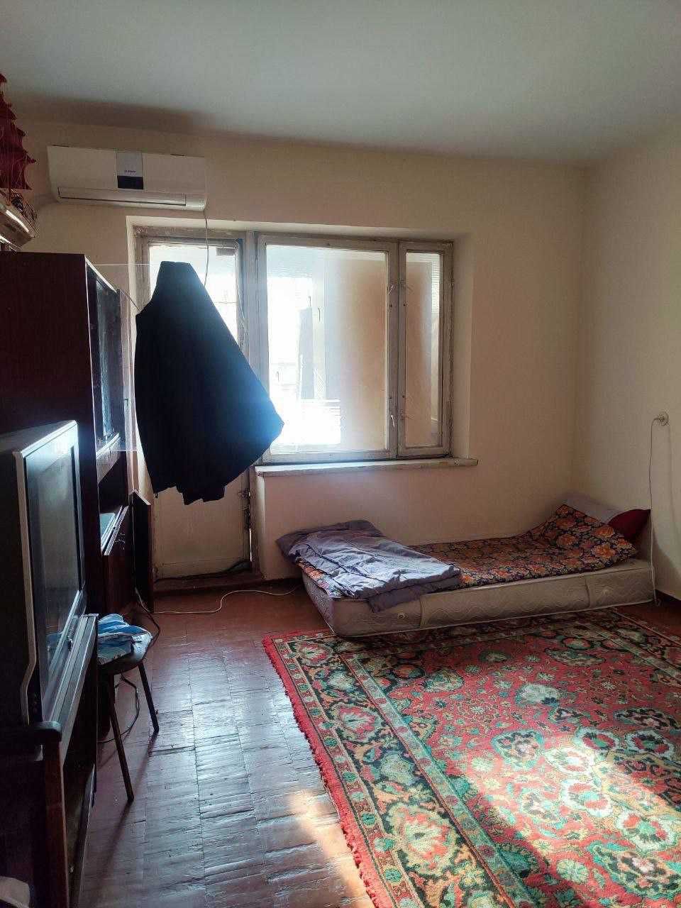 1*2*5, в Яккасарайском р-оне, 34м2, балкон 1,5*4, ул. Абдулла Каххар