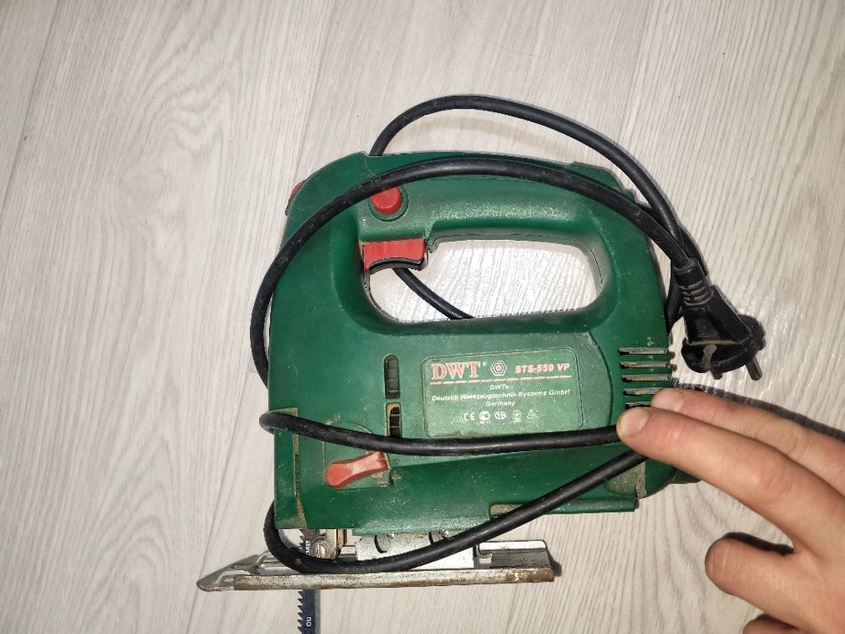 Продам электролобзик