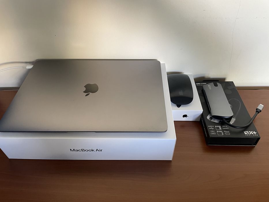 Macbook m1 + Magic Mouse 2 + Adaptor NEXT ONE USB-C PRO Multiport