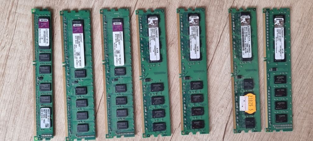 Plăcuțe DDR2 2GB, 1GB Kingston