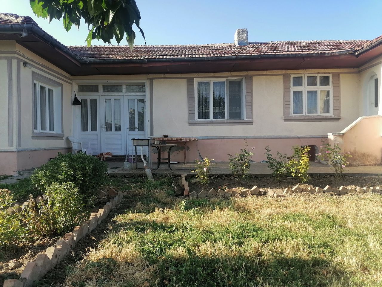 Продава се Къща в Алфатар - 230 кв.м за 100 €/кв.м - Снимка #1