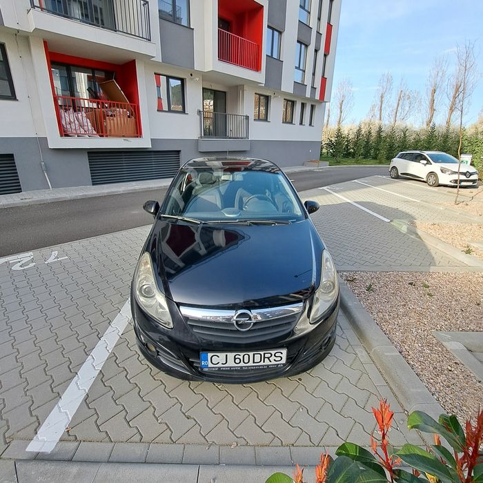 Vând Opel Corsa D