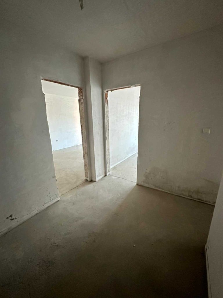 Продава се Тристаен апартамент в Пловдив, Кючук Париж - 96 кв.м за 1303 €/кв.м - Снимка #5