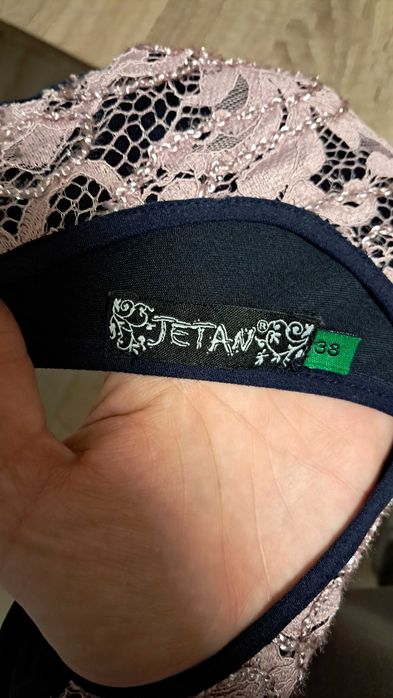 Елегантна къса дамска рокля в цвят "Пепел от рози".