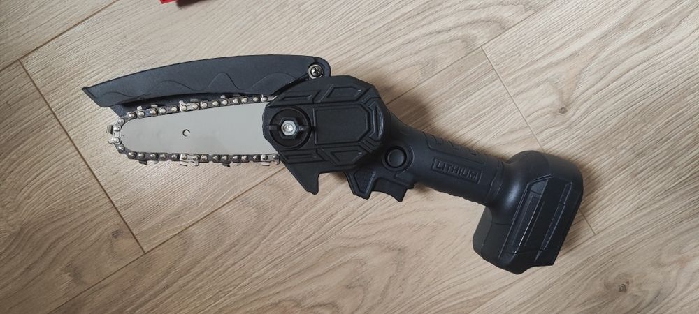 Клонорез с две батерии