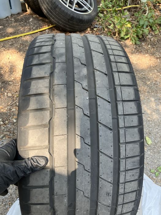 Hankook 245/30/20 ventus s1