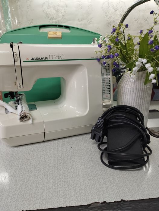 Продаю швейную машинку Jaguar mate