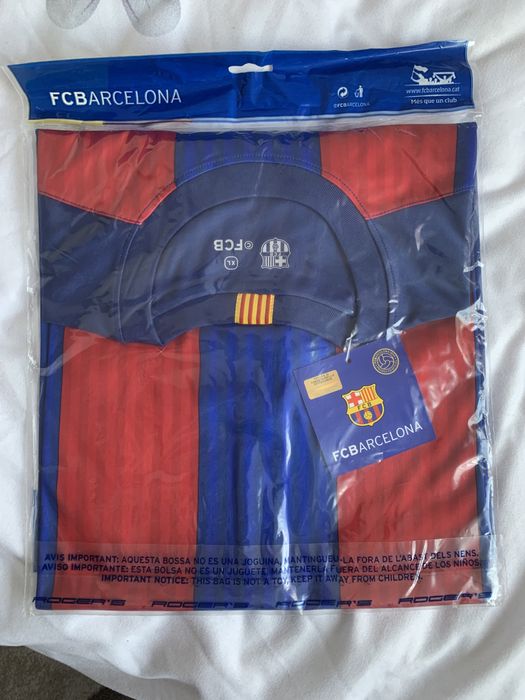 Tricou F.C. Barcelona nou sigilat XL