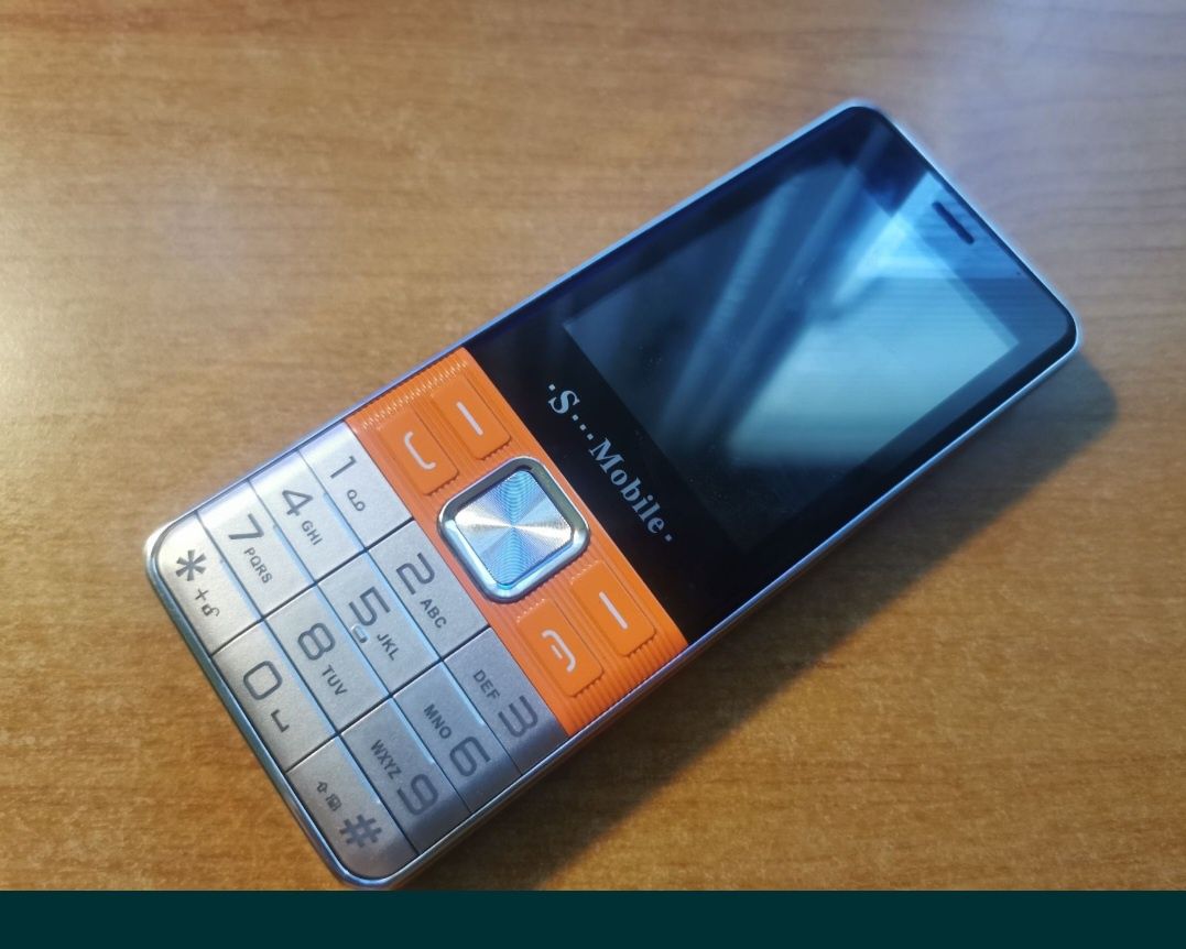 Telefon 4 cartele sim 4 Telefon