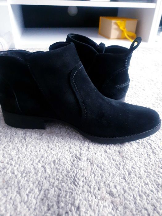 Ботинки бренда  UGG