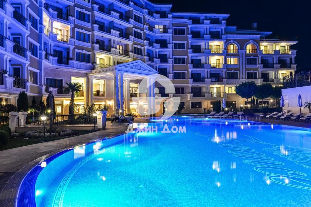 Продава се Двустаен апартамент в Свети Влас - 68 кв.м за 1956 €/кв.м - Снимка #6