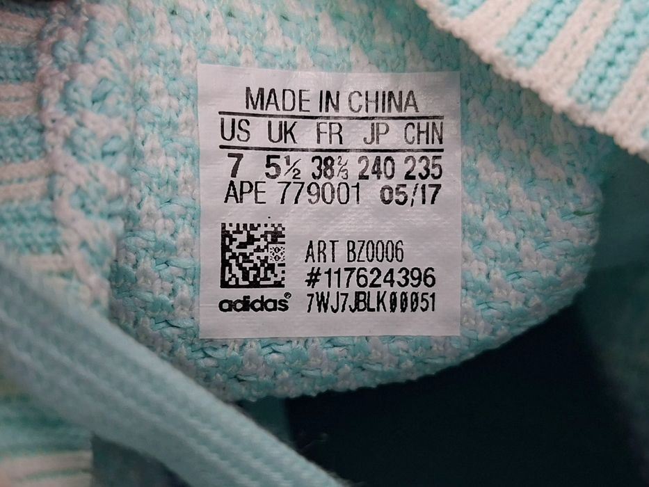 Adidas-Ориг. Маратонки  Нови!