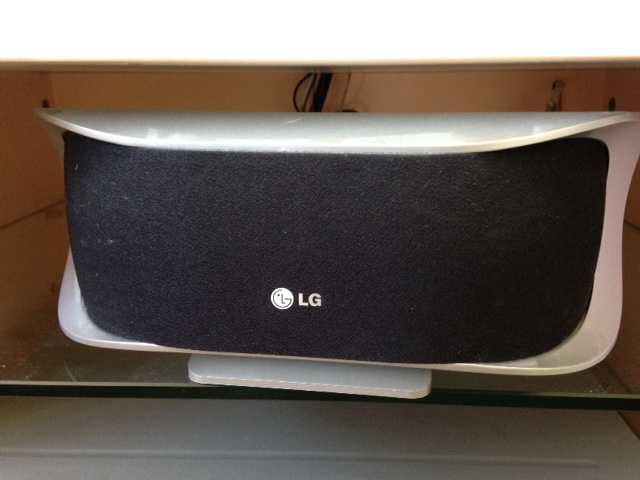 Продавам LG съраунд аудио тонколони