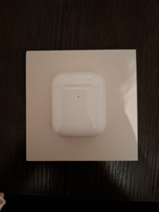 кейс от наушников air pods