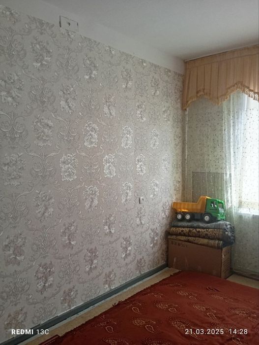 Продается квартира 3 комнатная 10 мкр 4 этаж