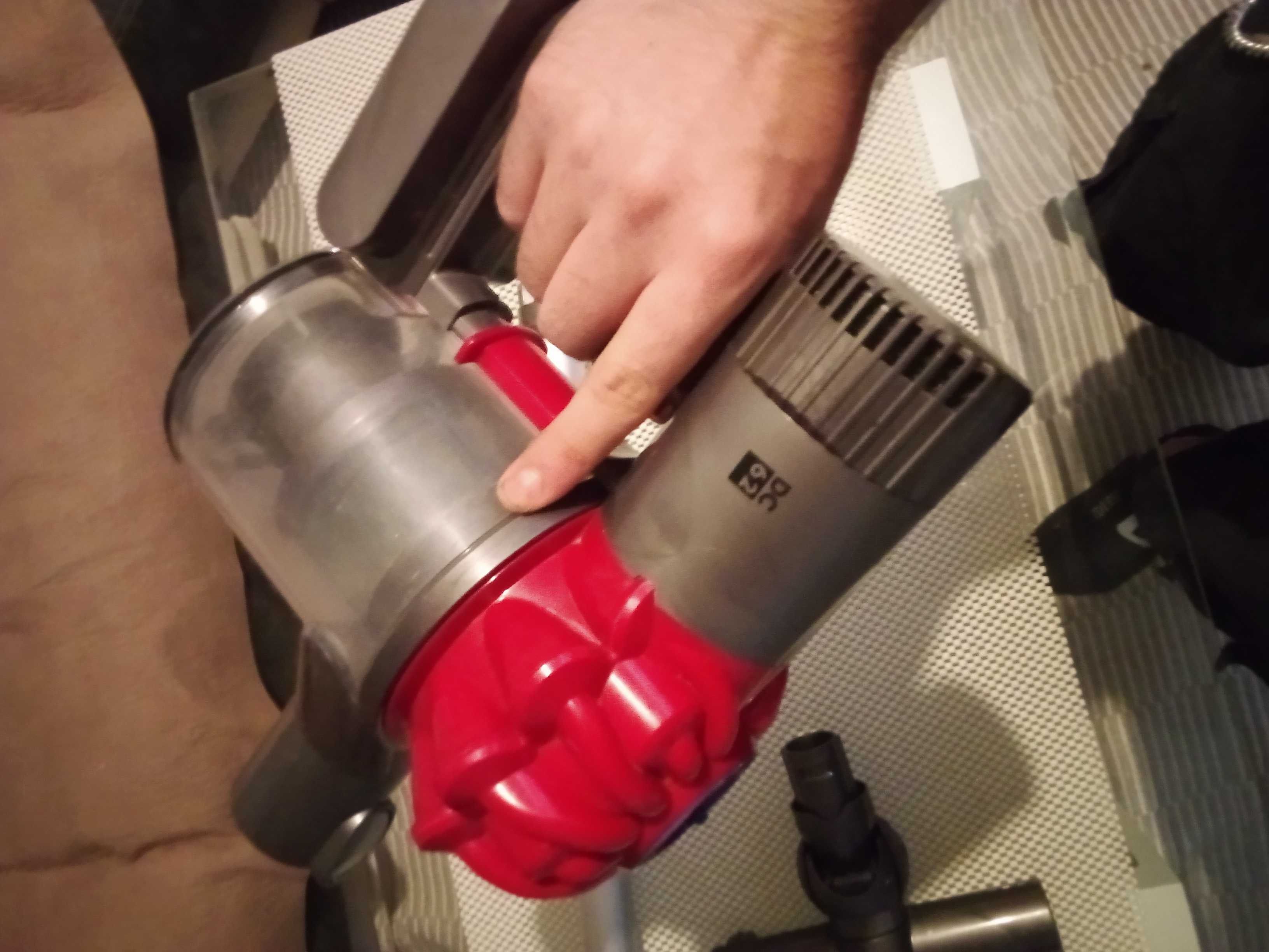 Прахосмукачка Dyson DC62