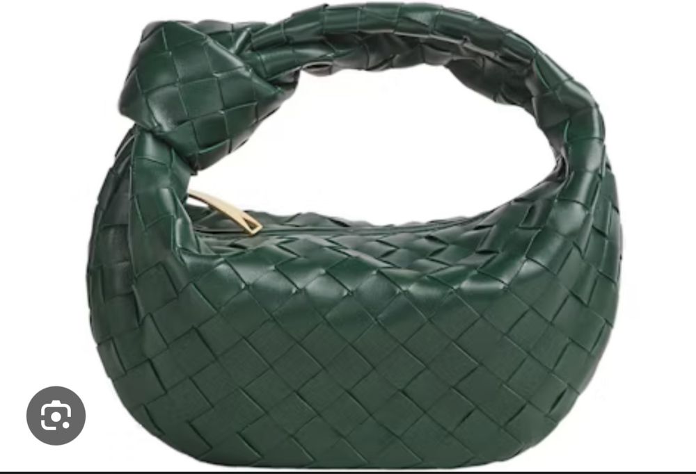 Bottega Veneta mini Jodie естествена кожа