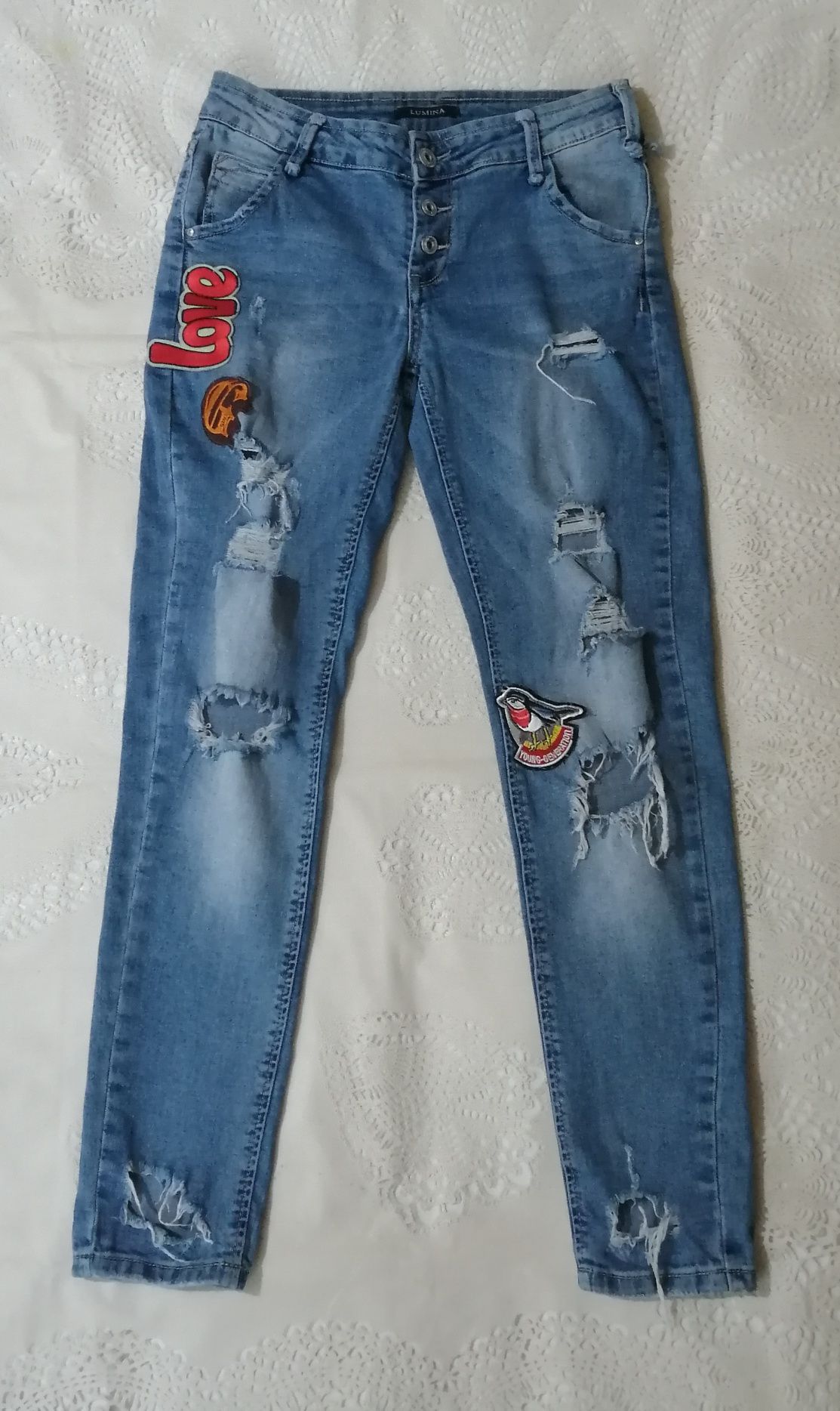 Продаю джинсы-рванки