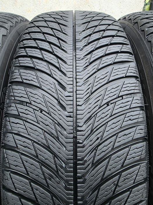 Vând patru anvelope de iarna michelin pilot alpin  235 60 18 dot 2723