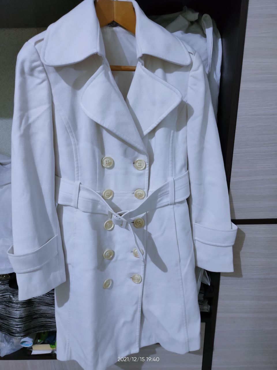 Женские пальто белое куплена в Турции