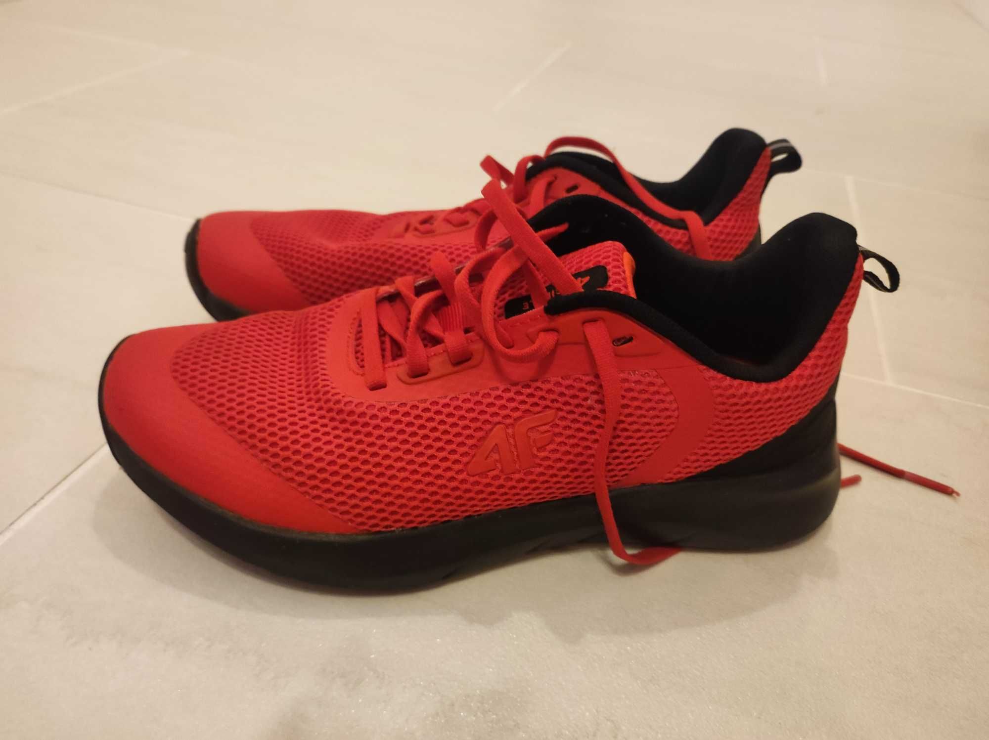 Adidași 4F mărimea 36