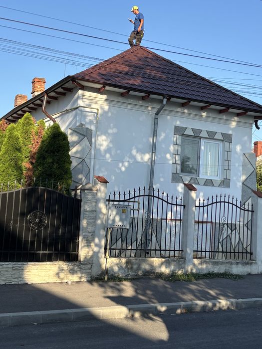 Montaj acoperis tigla metalica reparatii acoperisuri