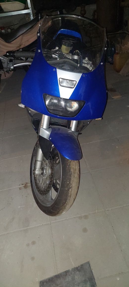 Vând Yamaha FZR 1000, 145 cp,an 1991 , 51000km