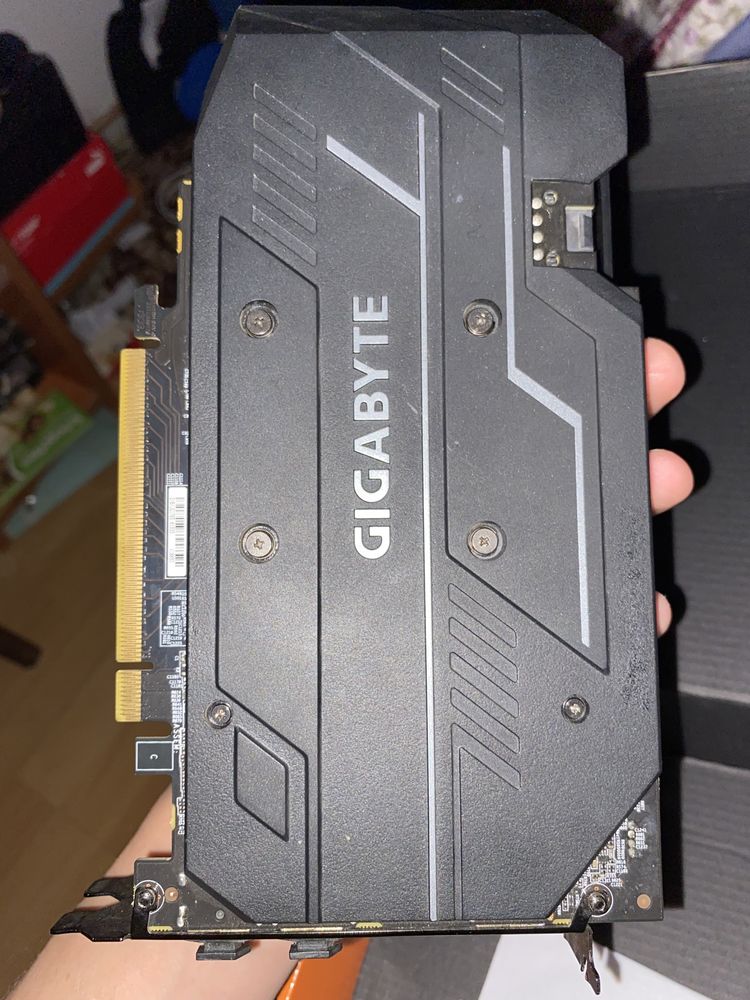 Vand placa video gtx 1660 ti