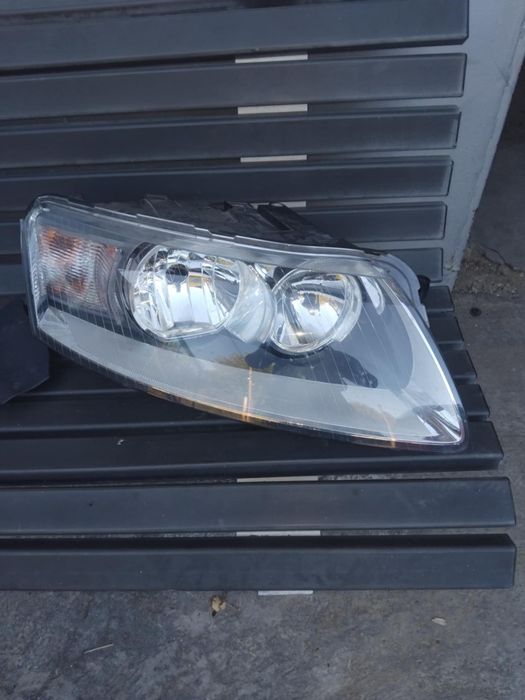 Десен фар за ауди а6