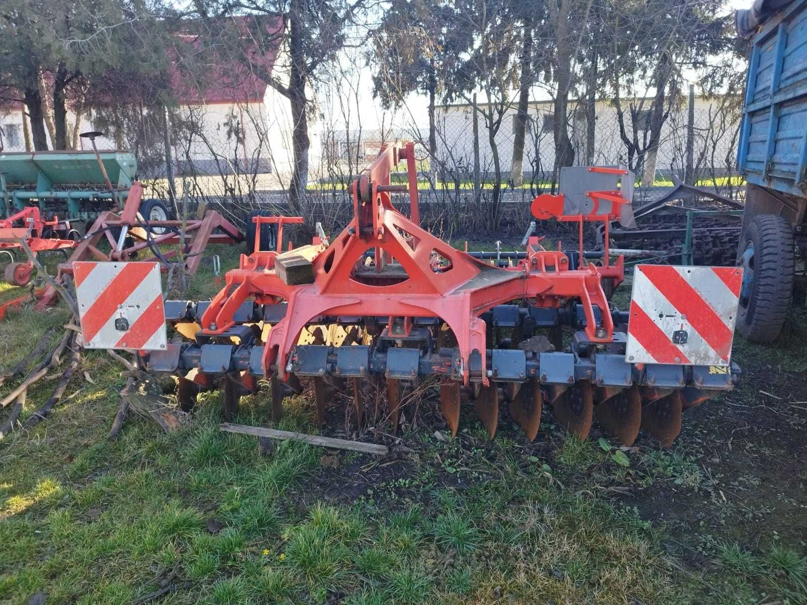 Disc Kuhn Optimer 303 ( grapa cu discuri independente)