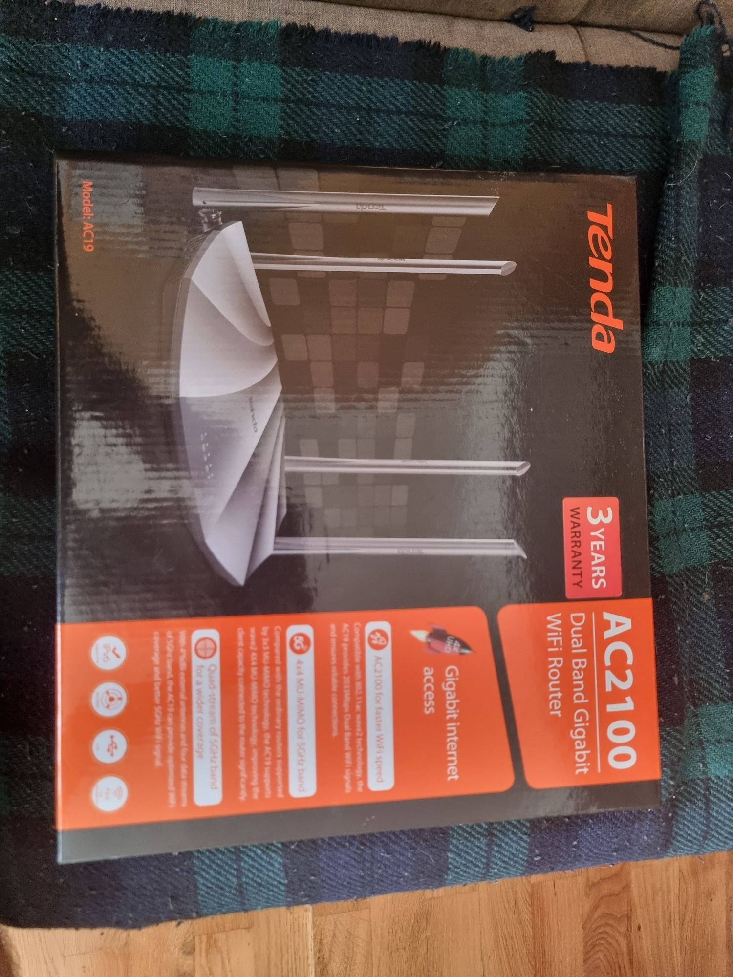 Tenda AC19 AC2100
