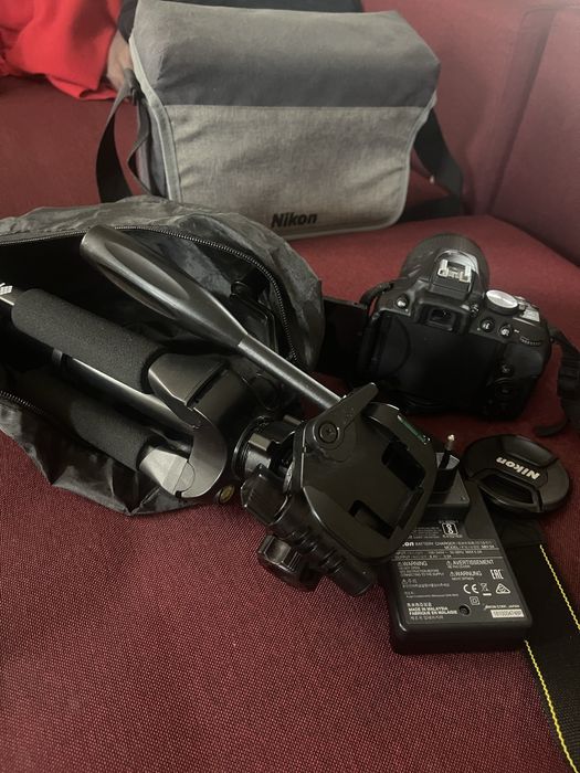 Фотоапарат Nikon D5300 +подарък