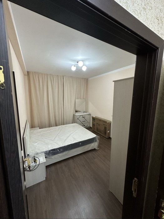 Yunusobod tumanida kvartira bor Metro yaqnida