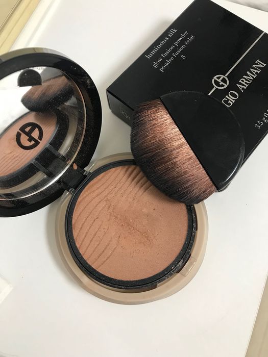 Giorgio Armani luminous silk бронзант