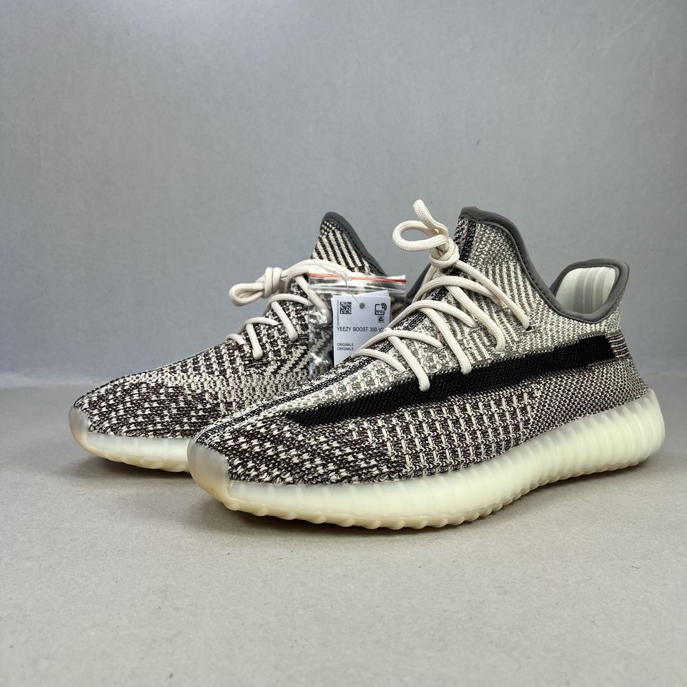 Yeezy 350 V2 ZYON! НОВИ!