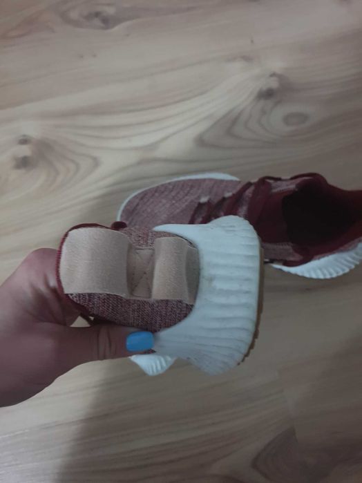 Adidas bounce оригинални маратонки+подарък тениска на Puma