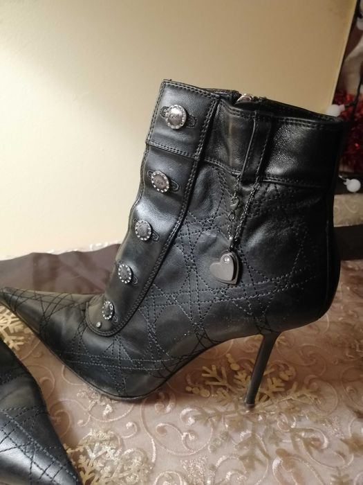 Продавам оригинални ботуши и боти Gianmarco Lоrenzi, Icon