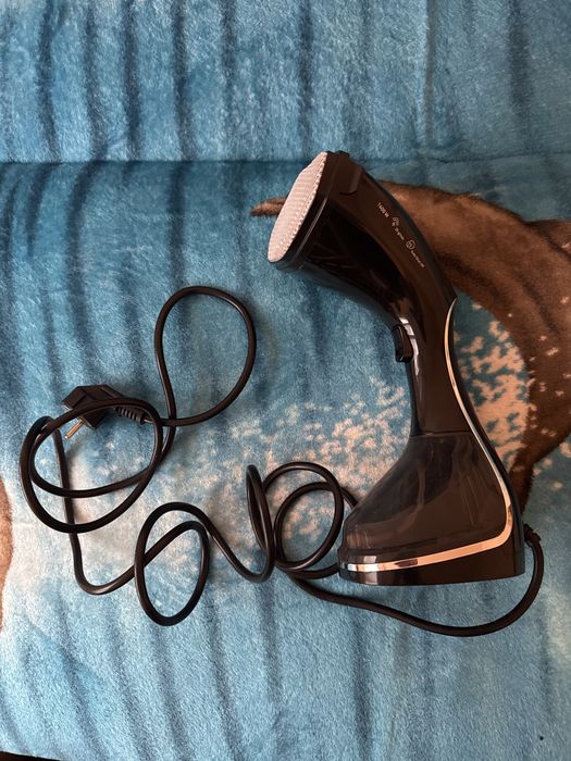 Aparat de calcat cu aburi Beko