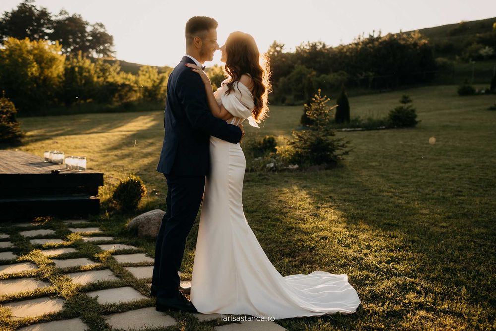 Vand Rochie de Mireasa