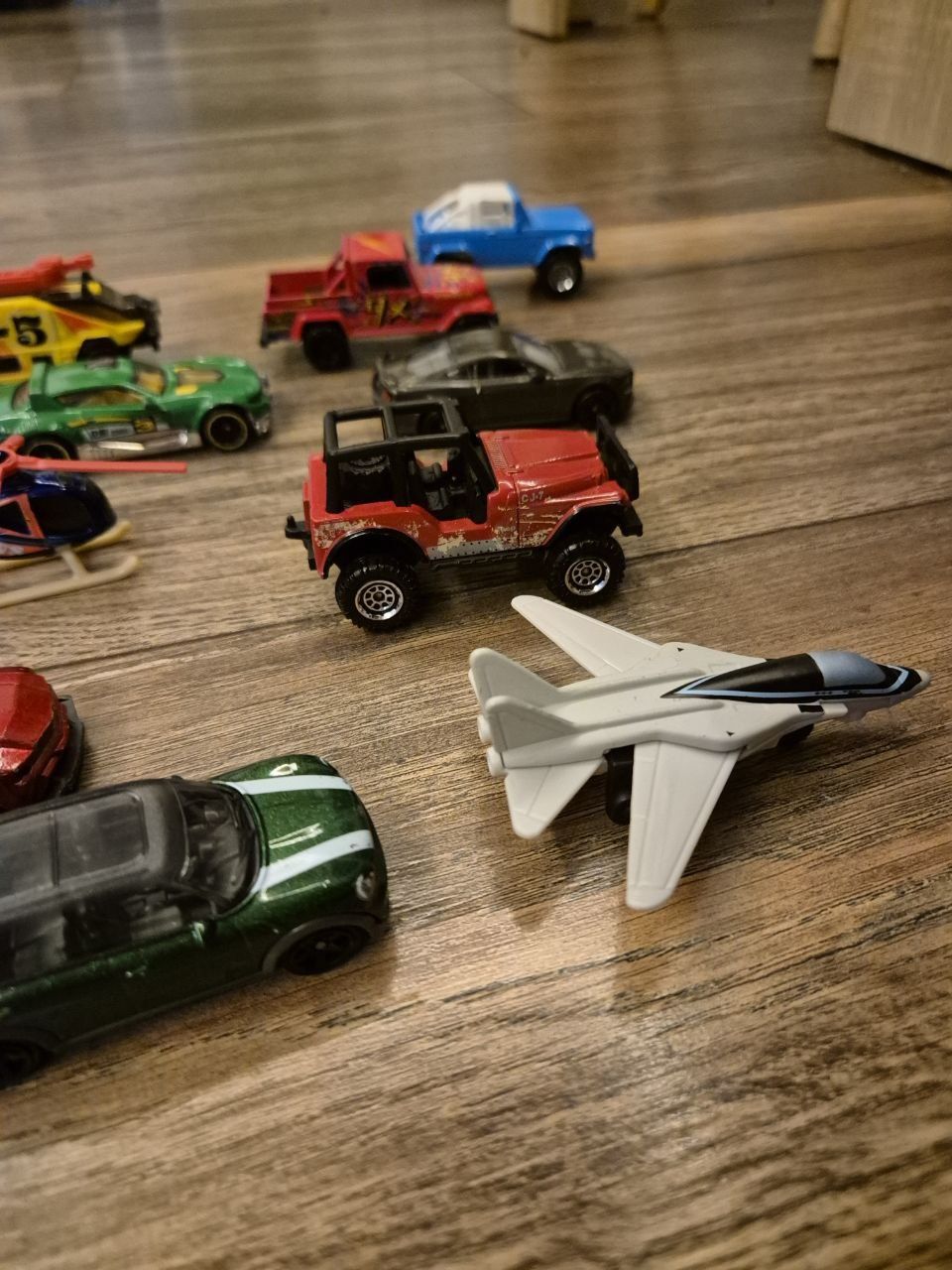 Метални колички, Matchbox, Hotwheels