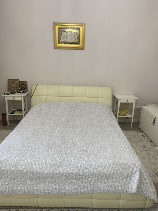 Продам кровать с матрасом