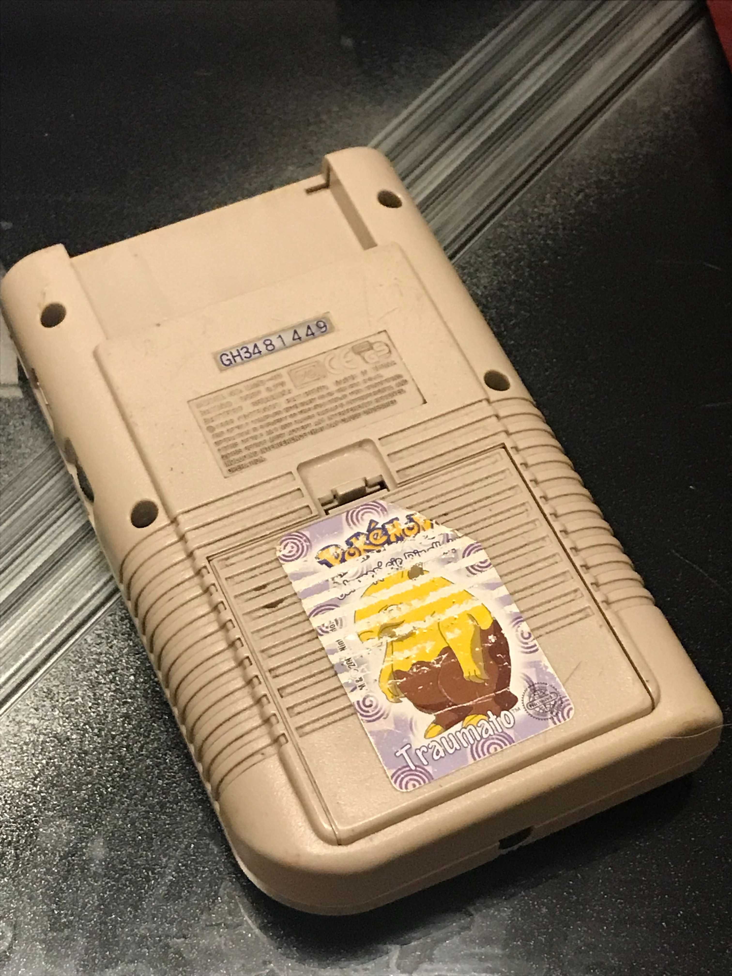 Nintendo Game Boy конзола и игра