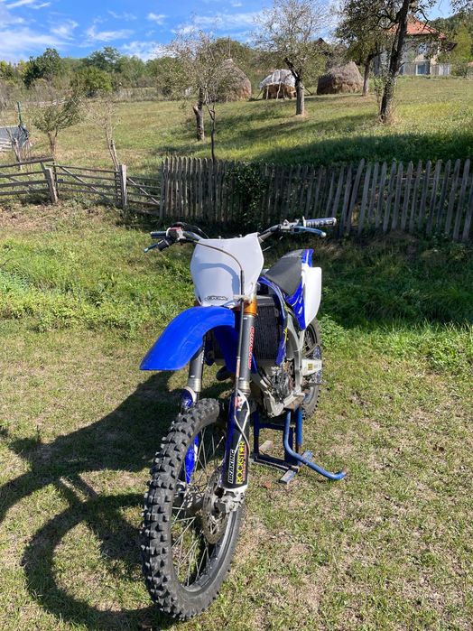 Vând Yamaha yz250f