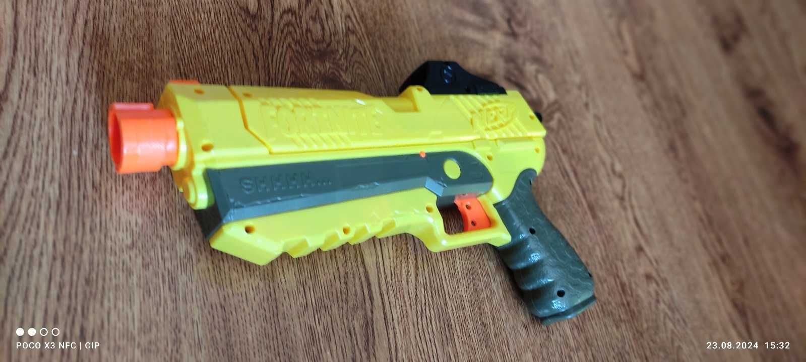 pistol din Fortnite