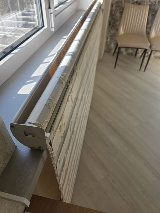 Жалюзи в хорошем состоянии,  2 шт