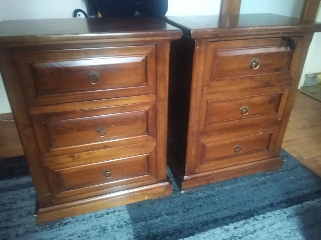 Mobilier masa doua corpuri modele mai vechi