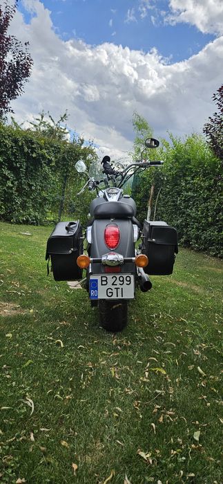 Kawasaki Vulcan 900 VN900B