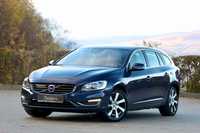 Volvo V60 Plug-in Hybrid * AWD * Lane assist * BLIS * Navi * Distronic